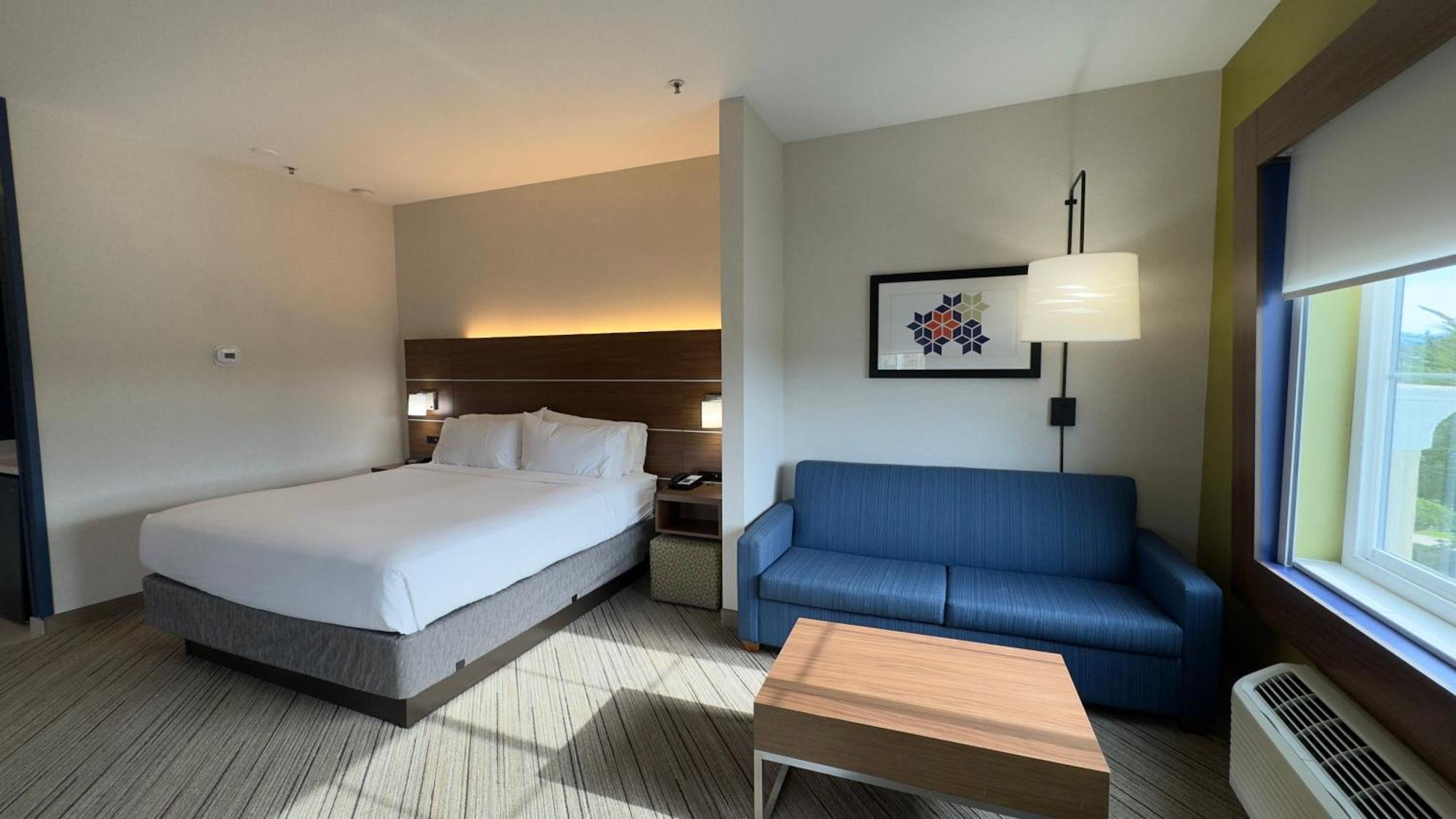 Holiday Inn Express Hotel & Suites Marina By Ihg Esterno foto
