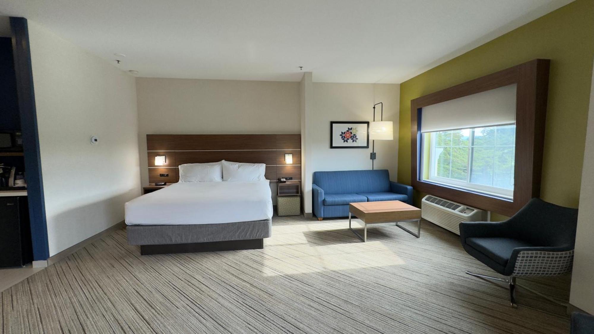 Holiday Inn Express Hotel & Suites Marina By Ihg Esterno foto